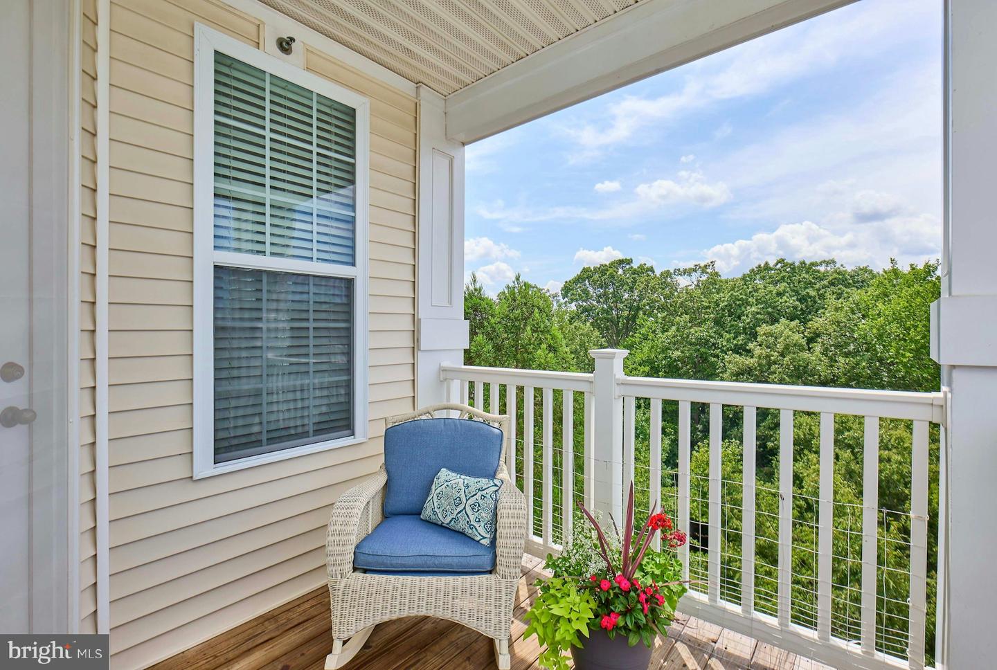 24701 BYRNE MEADOW SQ #404, ALDIE, Virginia 20105, 2 Bedrooms Bedrooms, ,2 BathroomsBathrooms,Residential,For sale,24701 BYRNE MEADOW SQ #404,VALO2103156 MLS # VALO2103156