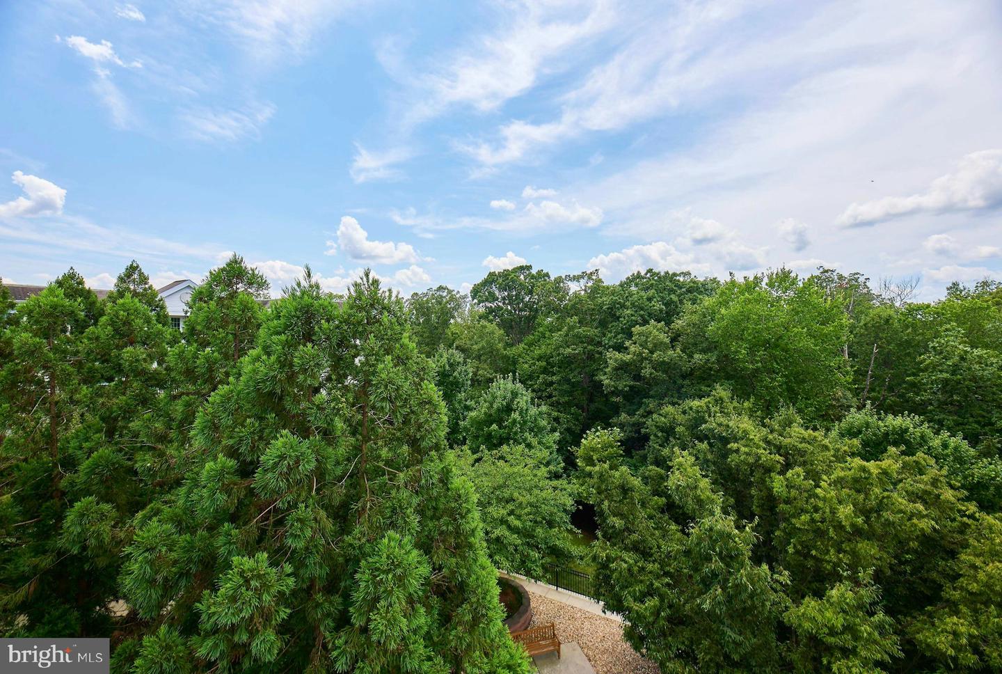 24701 BYRNE MEADOW SQ #404, ALDIE, Virginia 20105, 2 Bedrooms Bedrooms, ,2 BathroomsBathrooms,Residential,For sale,24701 BYRNE MEADOW SQ #404,VALO2103156 MLS # VALO2103156