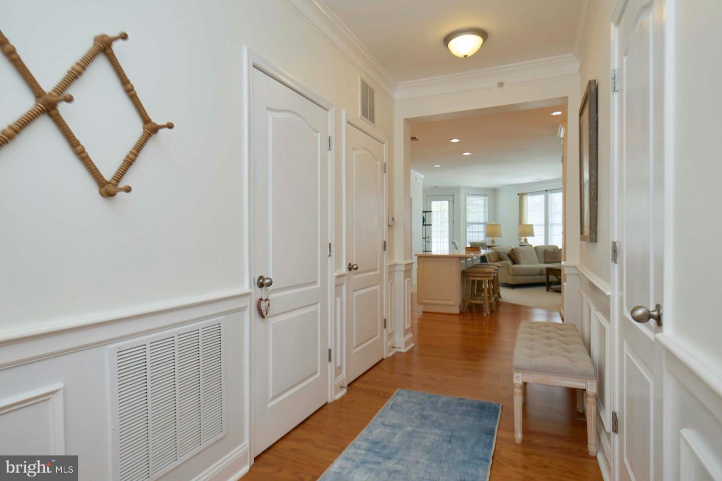 24701 BYRNE MEADOW SQ #404, ALDIE, Virginia 20105, 2 Bedrooms Bedrooms, ,2 BathroomsBathrooms,Residential,For sale,24701 BYRNE MEADOW SQ #404,VALO2103156 MLS # VALO2103156