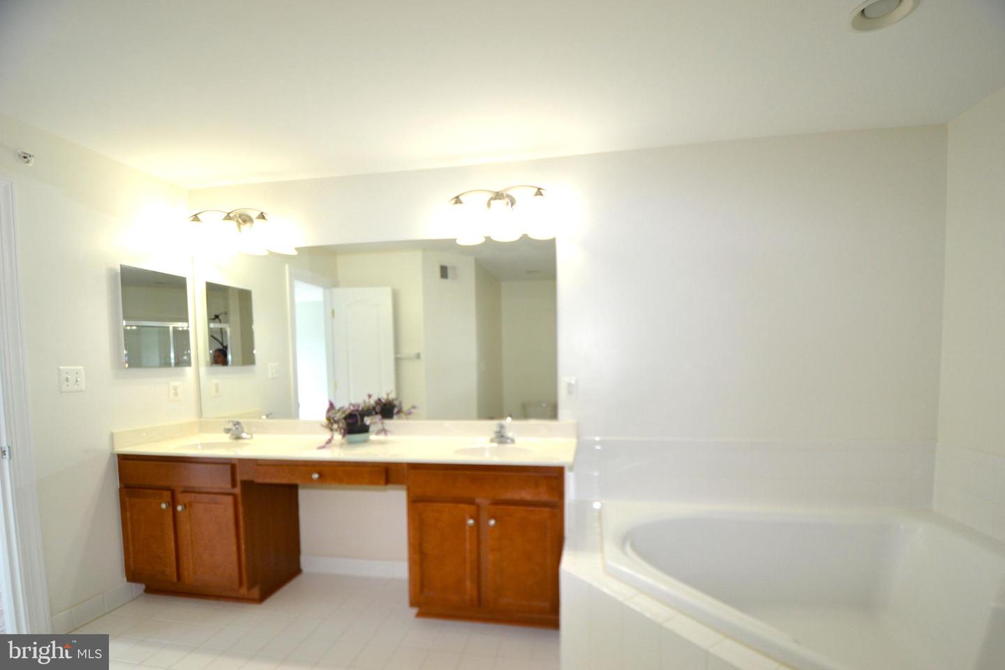 14853 CLOVERDALE RD, WOODBRIDGE, Virginia 22193, 3 Bedrooms Bedrooms, ,2 BathroomsBathrooms,Residential,For sale,14853 CLOVERDALE RD,VAPW2099992 MLS # VAPW2099992