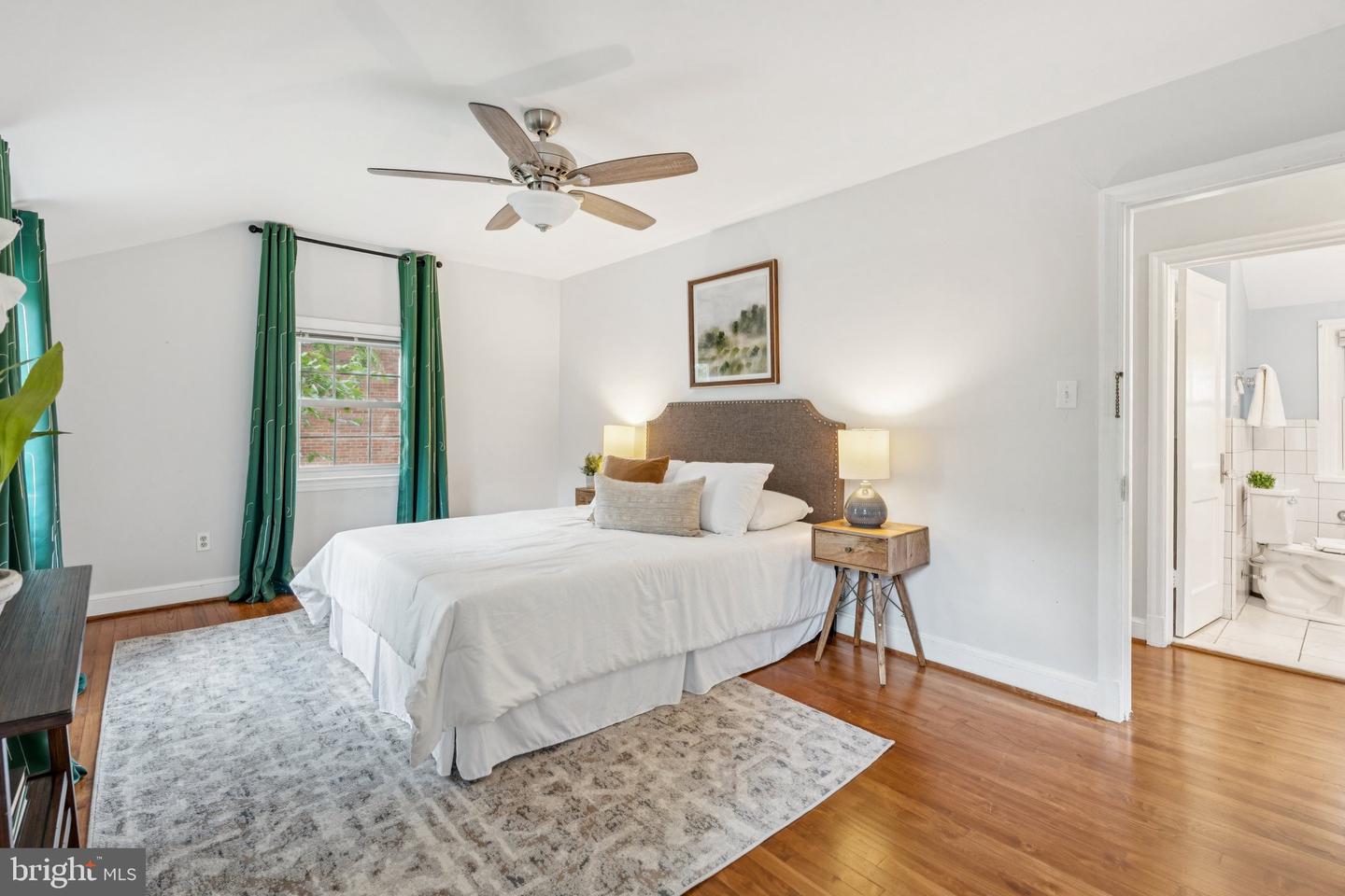 1119 S EDISON ST, ARLINGTON, Virginia 22204, 3 Bedrooms Bedrooms, ,3 BathroomsBathrooms,Residential,For sale,1119 S EDISON ST,VAAR2061410 MLS # VAAR2061410