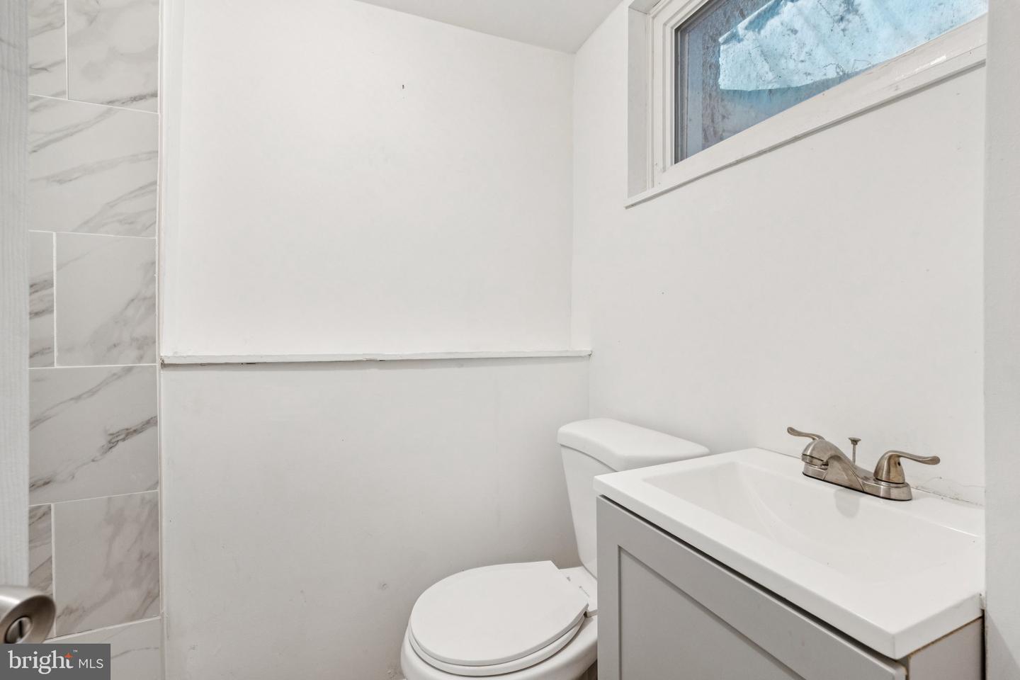 1119 S EDISON ST, ARLINGTON, Virginia 22204, 3 Bedrooms Bedrooms, ,3 BathroomsBathrooms,Residential,For sale,1119 S EDISON ST,VAAR2061410 MLS # VAAR2061410