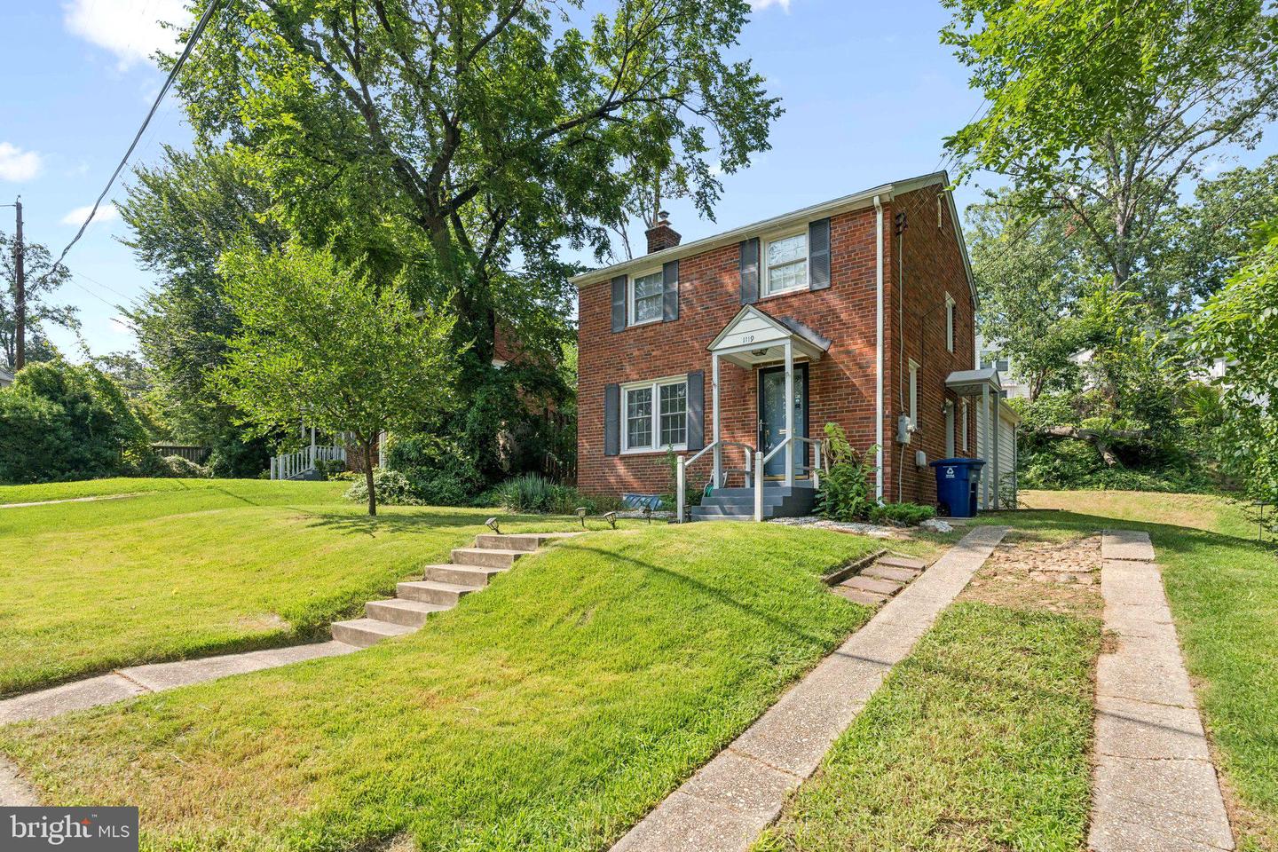 1119 S EDISON ST, ARLINGTON, Virginia 22204, 3 Bedrooms Bedrooms, ,3 BathroomsBathrooms,Residential,For sale,1119 S EDISON ST,VAAR2061410 MLS # VAAR2061410