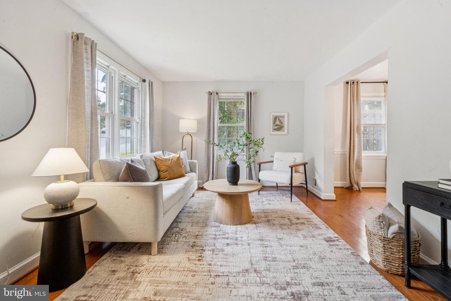 1119 S EDISON ST, ARLINGTON, Virginia 22204, 3 Bedrooms Bedrooms, ,3 BathroomsBathrooms,Residential,For sale,1119 S EDISON ST,VAAR2061410 MLS # VAAR2061410