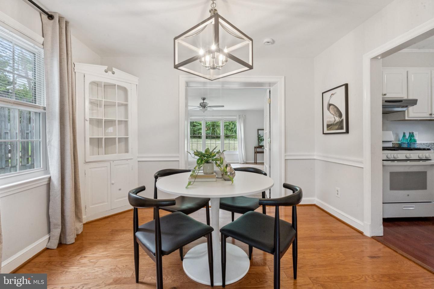 1119 S EDISON ST, ARLINGTON, Virginia 22204, 3 Bedrooms Bedrooms, ,3 BathroomsBathrooms,Residential,For sale,1119 S EDISON ST,VAAR2061410 MLS # VAAR2061410