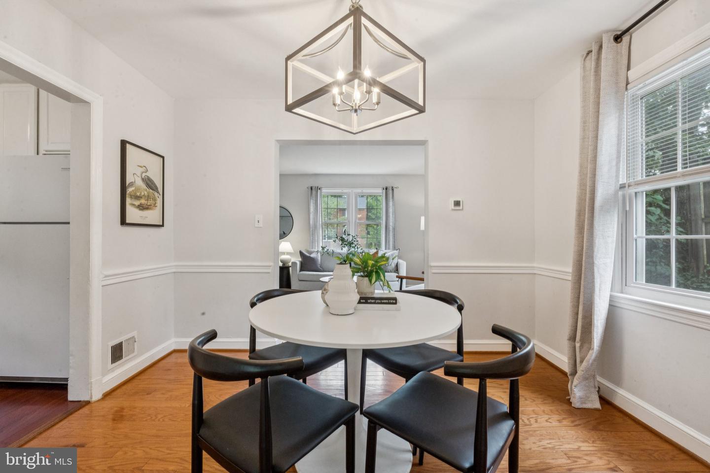 1119 S EDISON ST, ARLINGTON, Virginia 22204, 3 Bedrooms Bedrooms, ,3 BathroomsBathrooms,Residential,For sale,1119 S EDISON ST,VAAR2061410 MLS # VAAR2061410