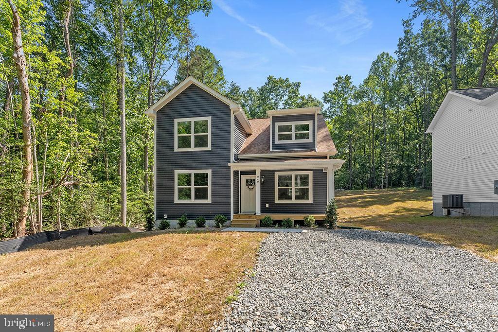 240 POPLAR DR, LOUISA, Virginia 23093, 4 Bedrooms Bedrooms, 7 Rooms Rooms,2 BathroomsBathrooms,Residential,For sale,240 POPLAR DR,VALA2008328 MLS # VALA2008328