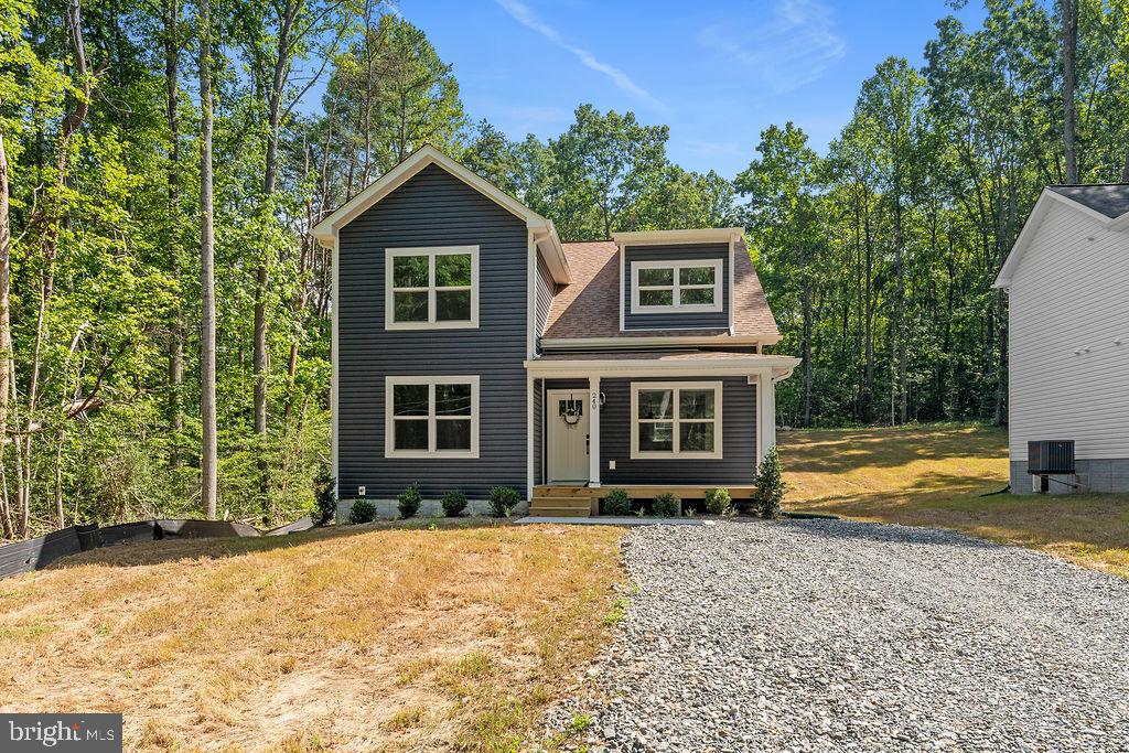 240 POPLAR DR, LOUISA, Virginia 23093, 4 Bedrooms Bedrooms, 7 Rooms Rooms,2 BathroomsBathrooms,Residential,For sale,240 POPLAR DR,VALA2008328 MLS # VALA2008328