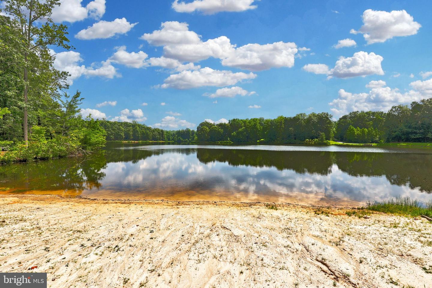 12587 LAKE COVENTRY DR, BEALETON, Virginia 22712, 5 Bedrooms Bedrooms, ,4 BathroomsBathrooms,Residential,For sale,12587 LAKE COVENTRY DR,VAFQ2017606 MLS # VAFQ2017606