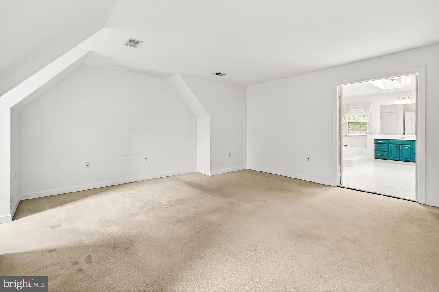 43892 GROTTOES DR, ASHBURN, Virginia 20147, 4 Bedrooms Bedrooms, ,2 BathroomsBathrooms,Residential,For sale,43892 GROTTOES DR,VALO2103164 MLS # VALO2103164