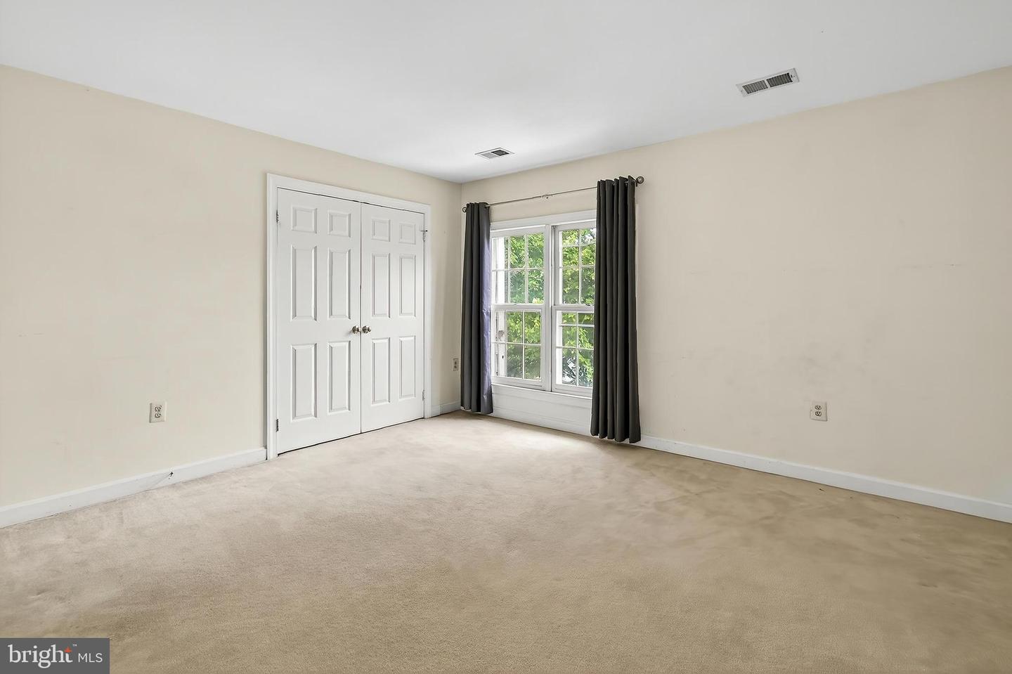 43892 GROTTOES DR, ASHBURN, Virginia 20147, 4 Bedrooms Bedrooms, ,2 BathroomsBathrooms,Residential,For sale,43892 GROTTOES DR,VALO2103164 MLS # VALO2103164