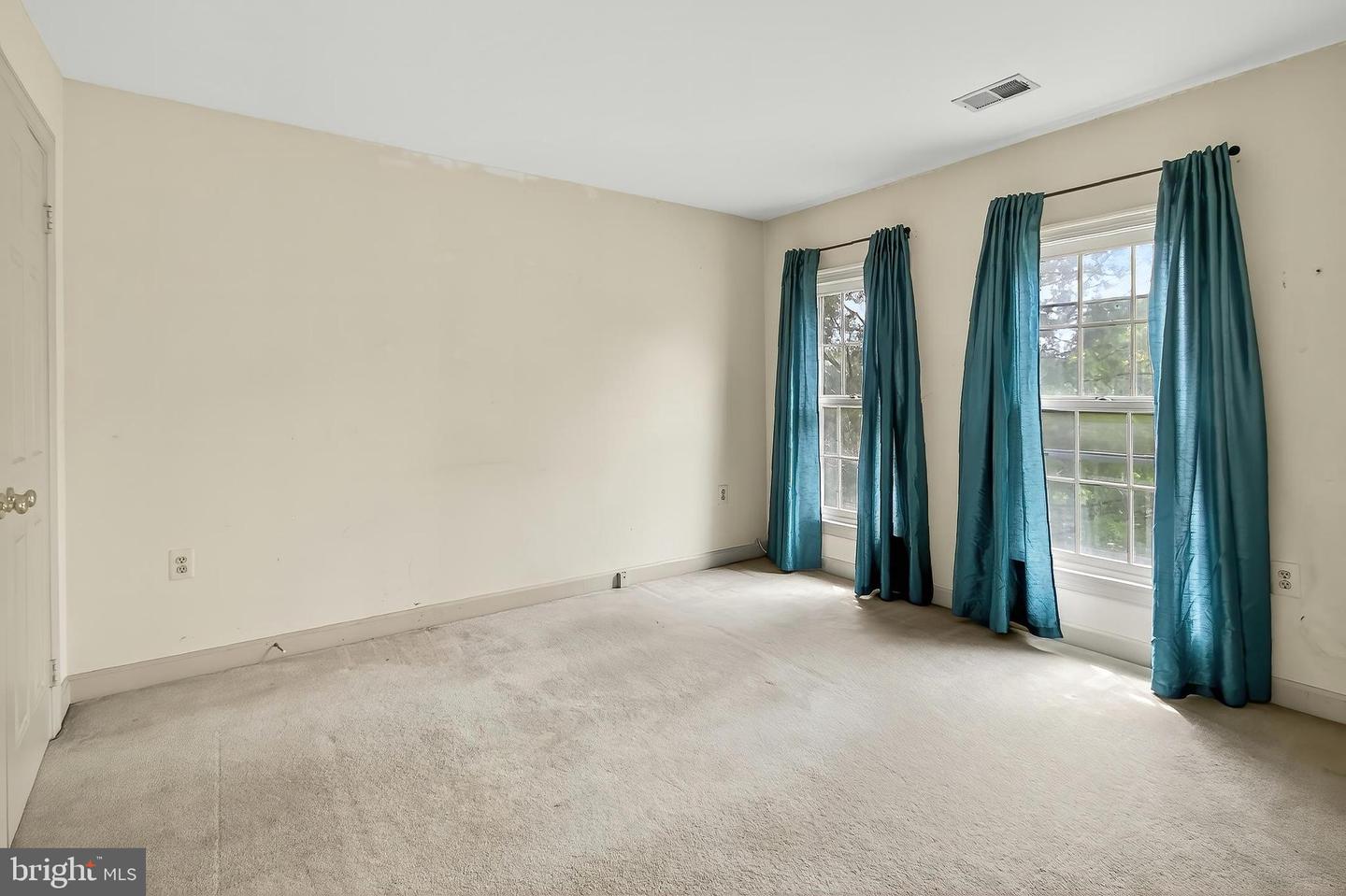 43892 GROTTOES DR, ASHBURN, Virginia 20147, 4 Bedrooms Bedrooms, ,2 BathroomsBathrooms,Residential,For sale,43892 GROTTOES DR,VALO2103164 MLS # VALO2103164