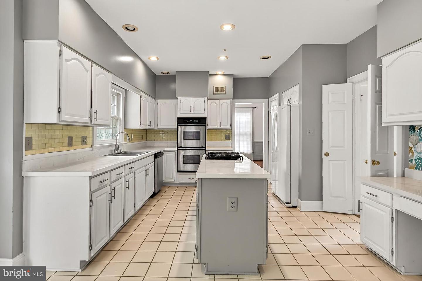 43892 GROTTOES DR, ASHBURN, Virginia 20147, 4 Bedrooms Bedrooms, ,2 BathroomsBathrooms,Residential,For sale,43892 GROTTOES DR,VALO2103164 MLS # VALO2103164