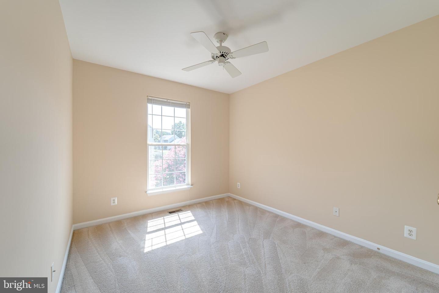 16285 ASPEN TRAIL CT, TRIANGLE, Virginia 22172, 4 Bedrooms Bedrooms, ,3 BathroomsBathrooms,Residential,For sale,16285 ASPEN TRAIL CT,VAPW2100114 MLS # VAPW2100114