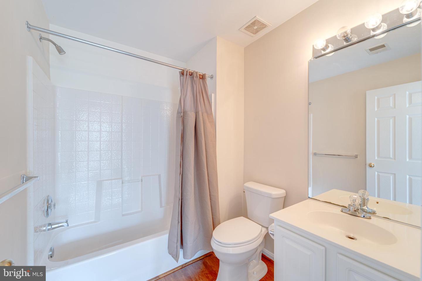 16285 ASPEN TRAIL CT, TRIANGLE, Virginia 22172, 4 Bedrooms Bedrooms, ,3 BathroomsBathrooms,Residential,For sale,16285 ASPEN TRAIL CT,VAPW2100114 MLS # VAPW2100114