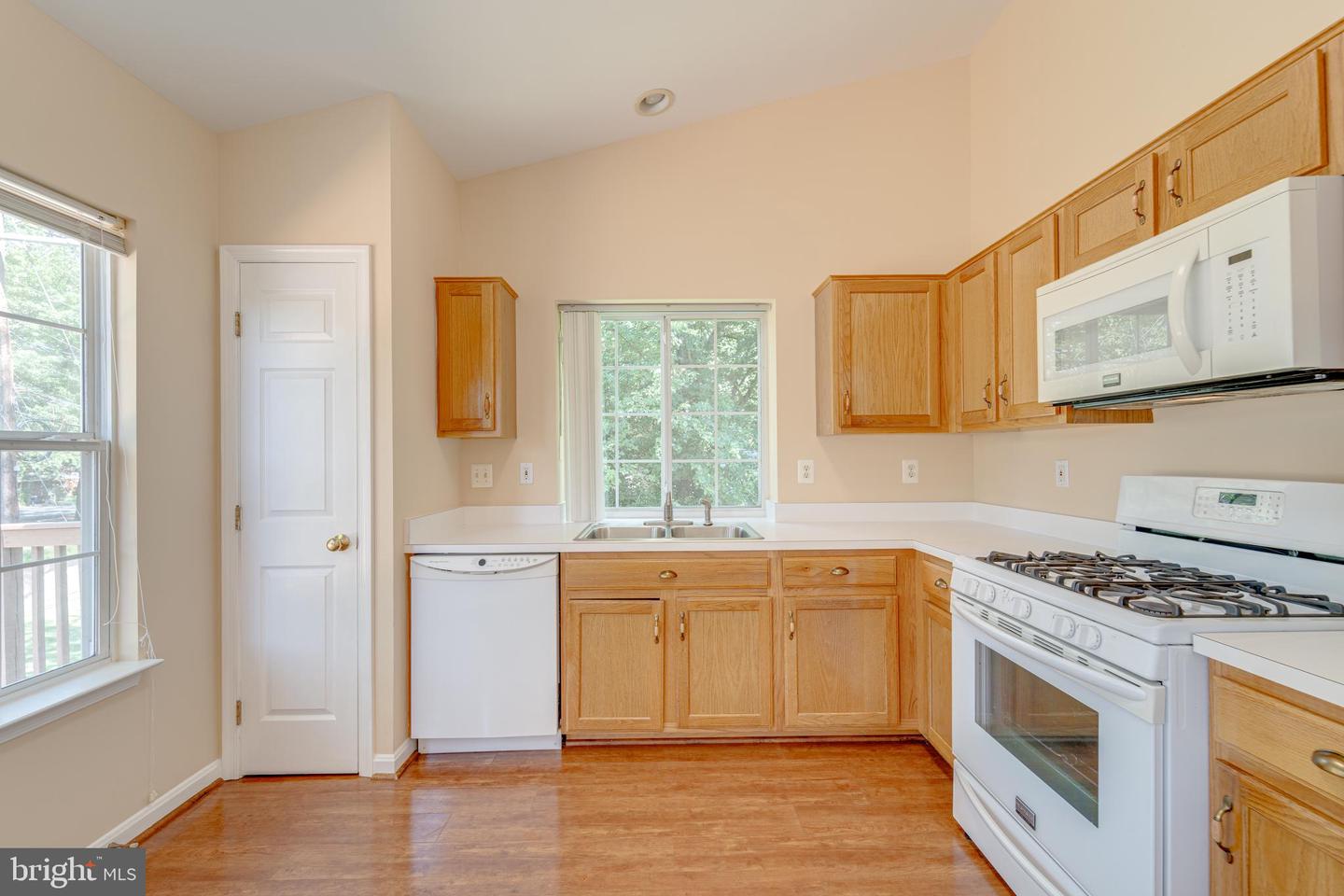 16285 ASPEN TRAIL CT, TRIANGLE, Virginia 22172, 4 Bedrooms Bedrooms, ,3 BathroomsBathrooms,Residential,For sale,16285 ASPEN TRAIL CT,VAPW2100114 MLS # VAPW2100114