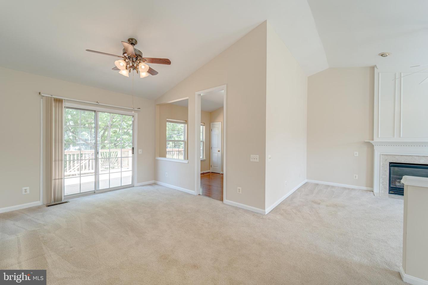 16285 ASPEN TRAIL CT, TRIANGLE, Virginia 22172, 4 Bedrooms Bedrooms, ,3 BathroomsBathrooms,Residential,For sale,16285 ASPEN TRAIL CT,VAPW2100114 MLS # VAPW2100114