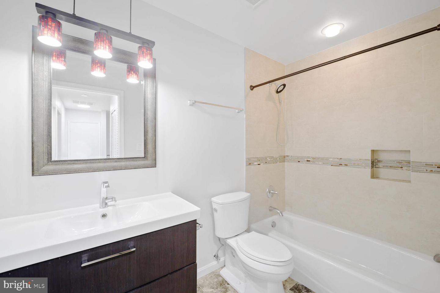 6929 MCLEAN PARK MANOR CT, MCLEAN, Virginia 22101, 3 Bedrooms Bedrooms, ,2 BathroomsBathrooms,Residential,For sale,6929 MCLEAN PARK MANOR CT,VAFX2257564 MLS # VAFX2257564