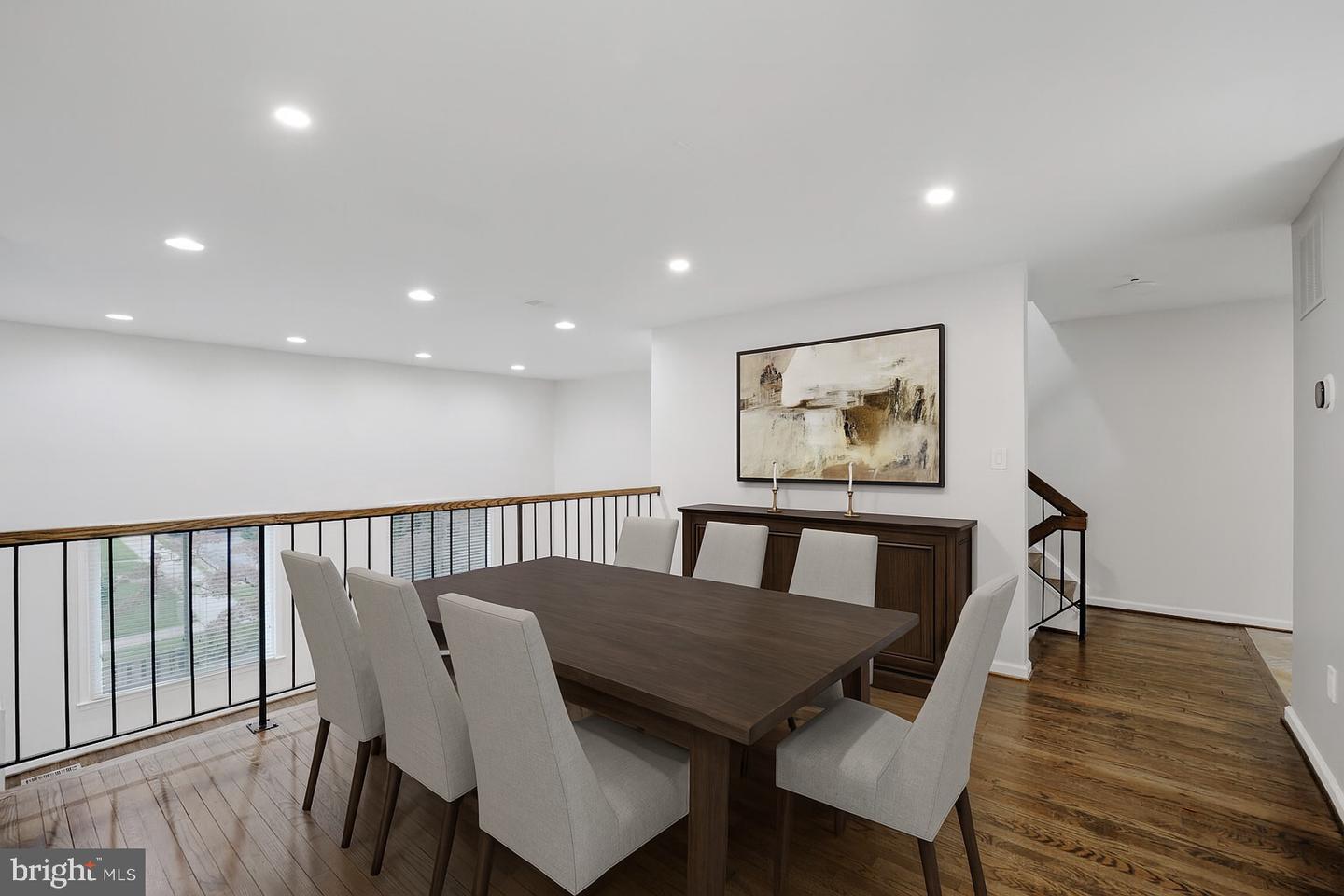 6929 MCLEAN PARK MANOR CT, MCLEAN, Virginia 22101, 3 Bedrooms Bedrooms, ,2 BathroomsBathrooms,Residential,For sale,6929 MCLEAN PARK MANOR CT,VAFX2257564 MLS # VAFX2257564