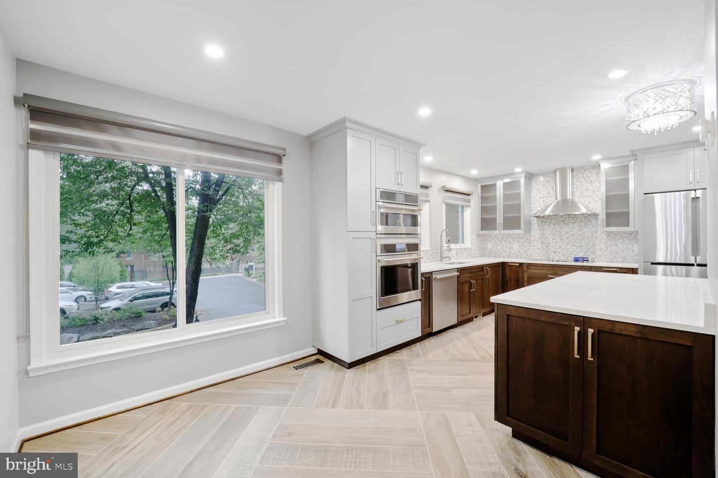 6929 MCLEAN PARK MANOR CT, MCLEAN, Virginia 22101, 3 Bedrooms Bedrooms, ,2 BathroomsBathrooms,Residential,For sale,6929 MCLEAN PARK MANOR CT,VAFX2257564 MLS # VAFX2257564