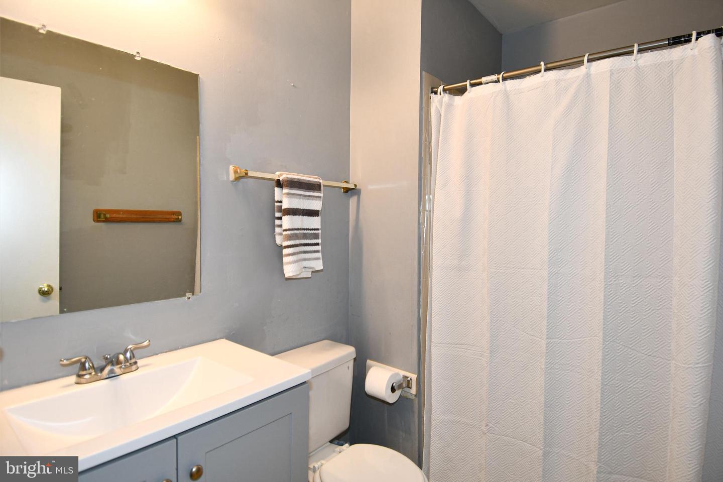 4725 GAINSBOROUGH DR, FAIRFAX, Virginia 22032, 3 Bedrooms Bedrooms, ,3 BathroomsBathrooms,Residential,For sale,4725 GAINSBOROUGH DR,VAFX2257936 MLS # VAFX2257936