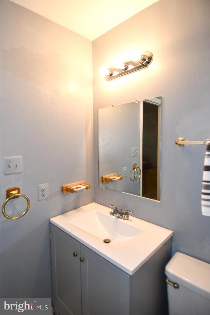4725 GAINSBOROUGH DR, FAIRFAX, Virginia 22032, 3 Bedrooms Bedrooms, ,3 BathroomsBathrooms,Residential,For sale,4725 GAINSBOROUGH DR,VAFX2257936 MLS # VAFX2257936
