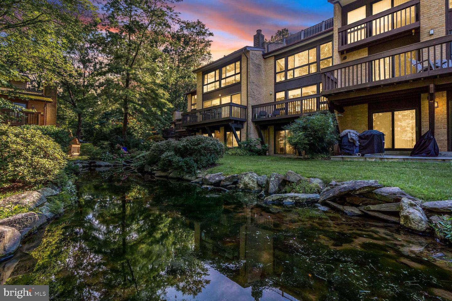 2034 LAKEBREEZE WAY, RESTON, Virginia 20191, 4 Bedrooms Bedrooms, ,2 BathroomsBathrooms,Residential,For sale,2034 LAKEBREEZE WAY,VAFX2257638 MLS # VAFX2257638