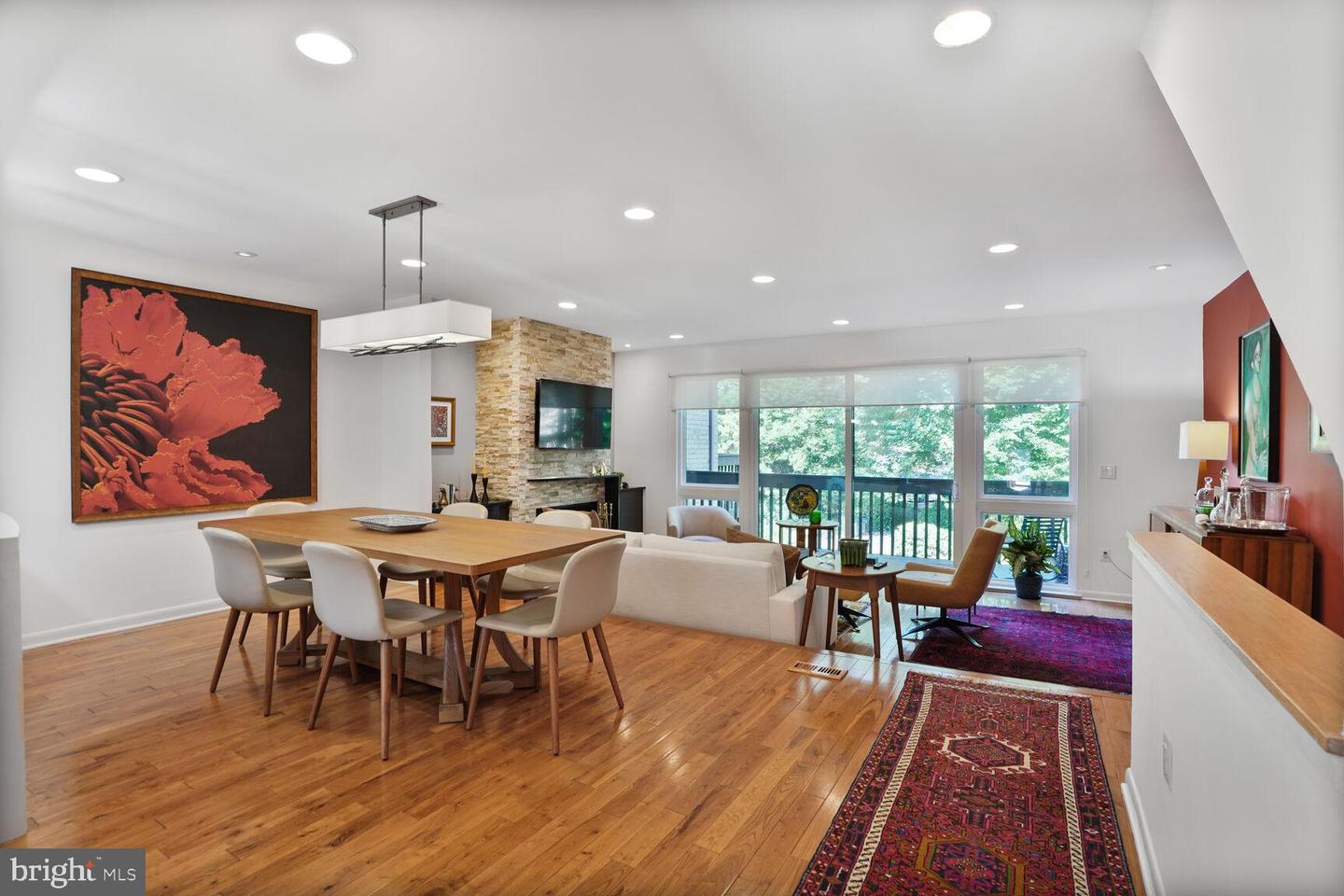 2034 LAKEBREEZE WAY, RESTON, Virginia 20191, 4 Bedrooms Bedrooms, ,2 BathroomsBathrooms,Residential,For sale,2034 LAKEBREEZE WAY,VAFX2257638 MLS # VAFX2257638