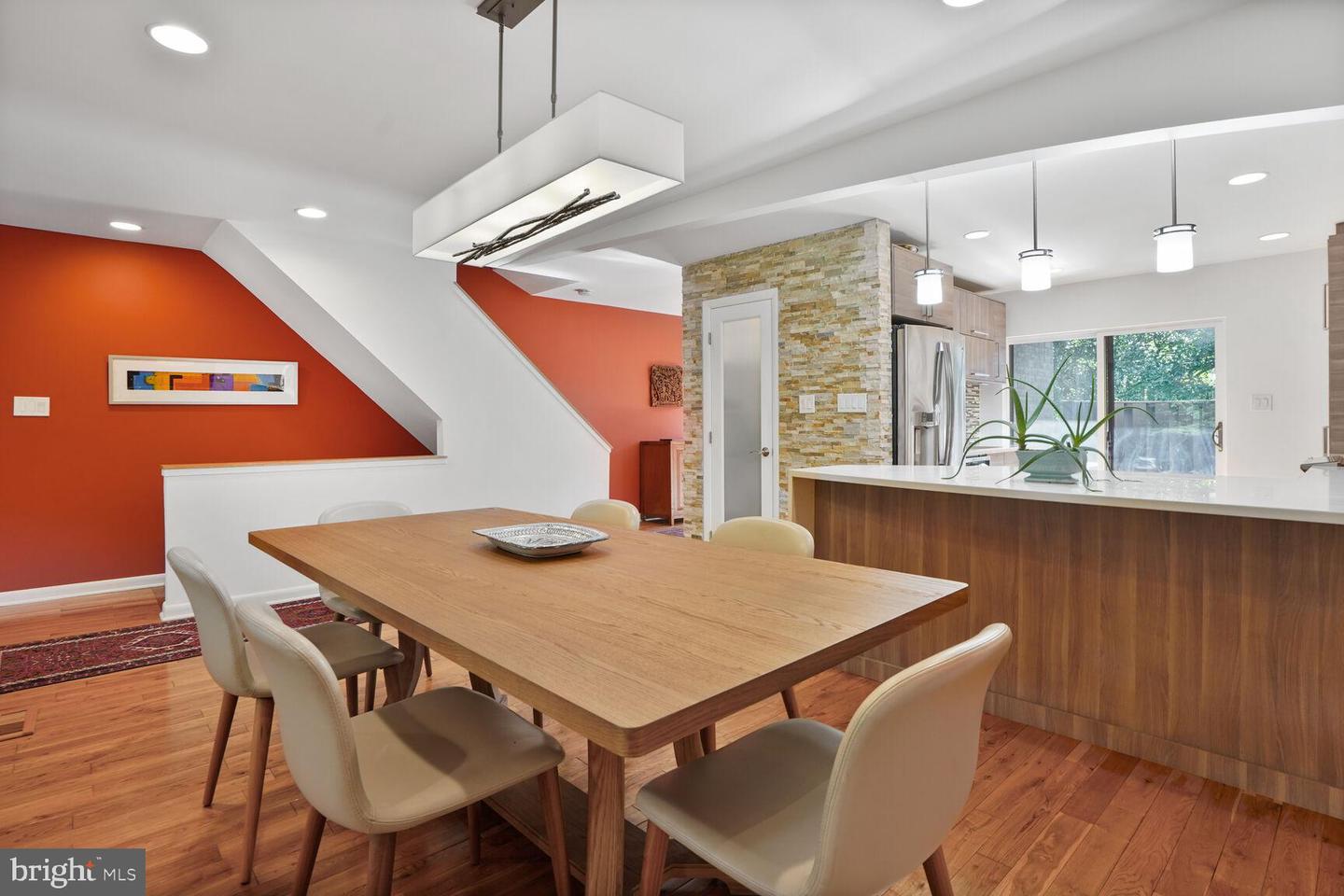 2034 LAKEBREEZE WAY, RESTON, Virginia 20191, 4 Bedrooms Bedrooms, ,2 BathroomsBathrooms,Residential,For sale,2034 LAKEBREEZE WAY,VAFX2257638 MLS # VAFX2257638
