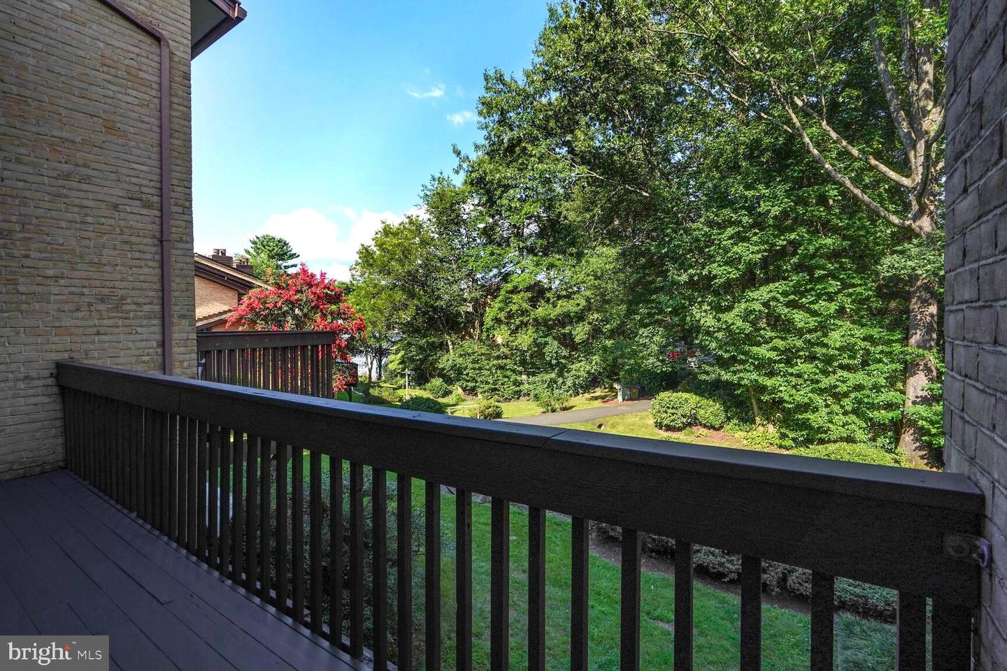 2034 LAKEBREEZE WAY, RESTON, Virginia 20191, 4 Bedrooms Bedrooms, ,2 BathroomsBathrooms,Residential,For sale,2034 LAKEBREEZE WAY,VAFX2257638 MLS # VAFX2257638