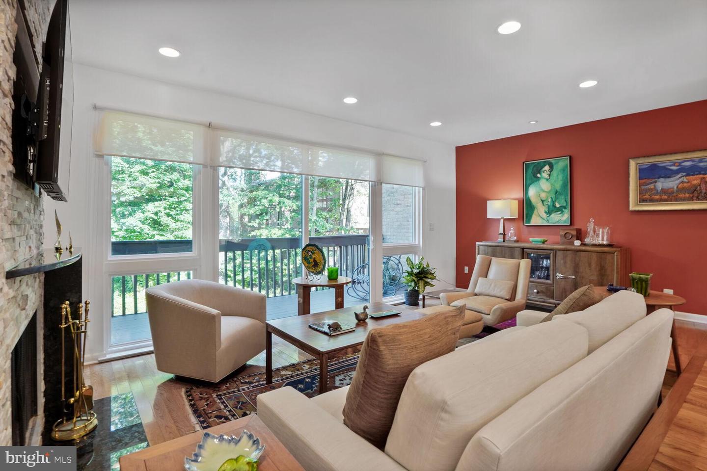 2034 LAKEBREEZE WAY, RESTON, Virginia 20191, 4 Bedrooms Bedrooms, ,2 BathroomsBathrooms,Residential,For sale,2034 LAKEBREEZE WAY,VAFX2257638 MLS # VAFX2257638