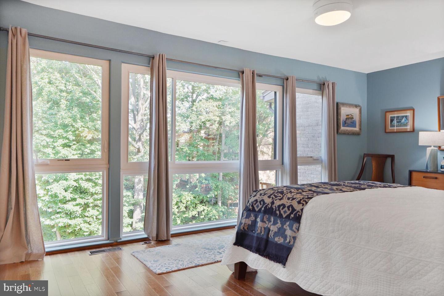 2034 LAKEBREEZE WAY, RESTON, Virginia 20191, 4 Bedrooms Bedrooms, ,2 BathroomsBathrooms,Residential,For sale,2034 LAKEBREEZE WAY,VAFX2257638 MLS # VAFX2257638
