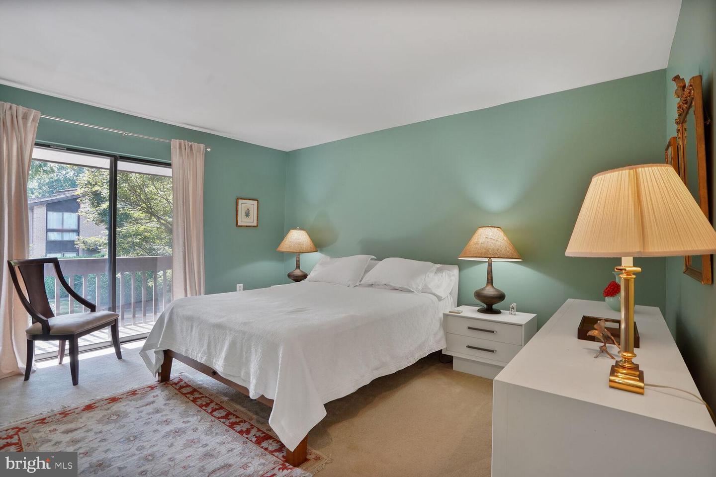 2034 LAKEBREEZE WAY, RESTON, Virginia 20191, 4 Bedrooms Bedrooms, ,2 BathroomsBathrooms,Residential,For sale,2034 LAKEBREEZE WAY,VAFX2257638 MLS # VAFX2257638