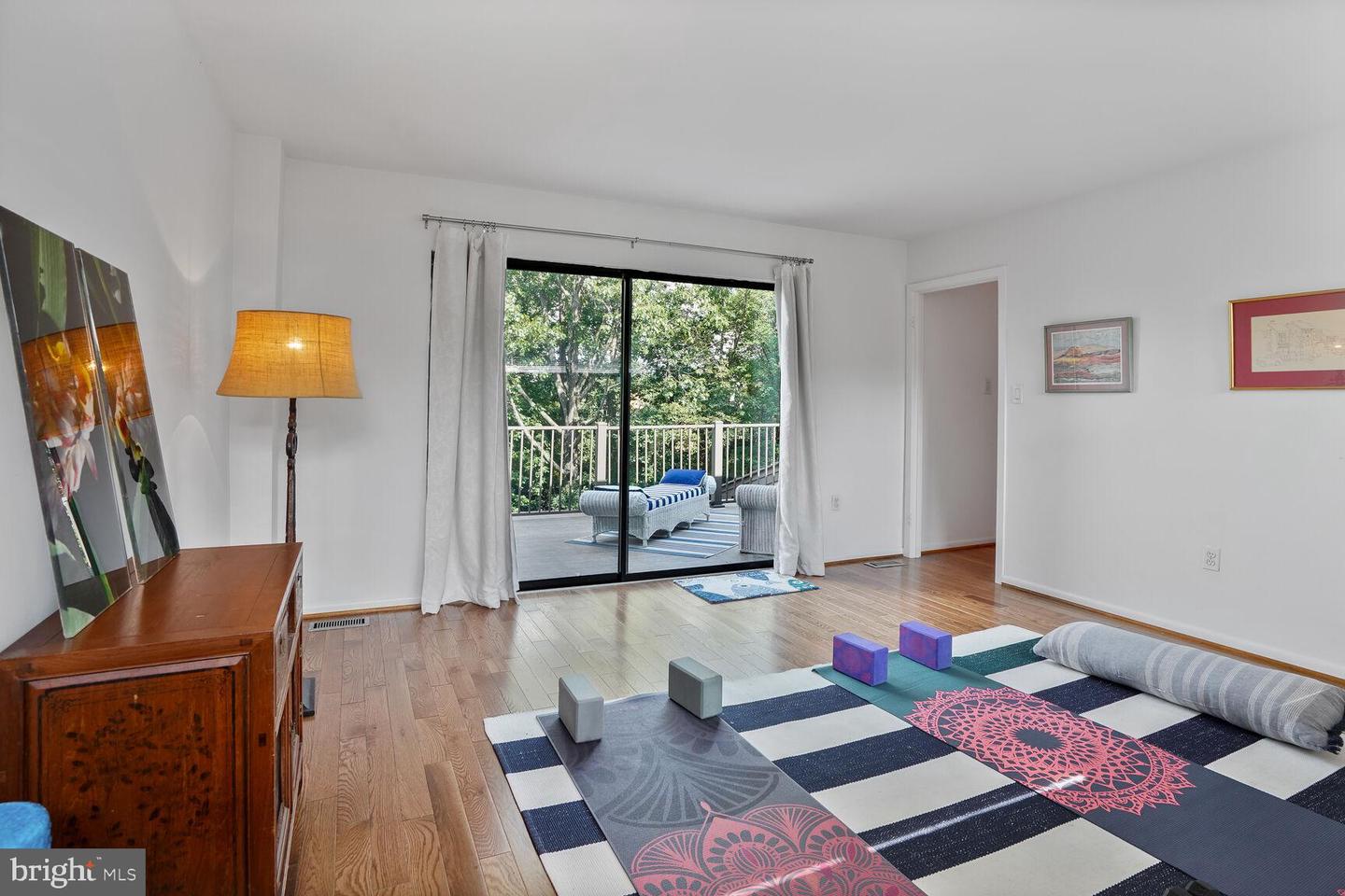 2034 LAKEBREEZE WAY, RESTON, Virginia 20191, 4 Bedrooms Bedrooms, ,2 BathroomsBathrooms,Residential,For sale,2034 LAKEBREEZE WAY,VAFX2257638 MLS # VAFX2257638