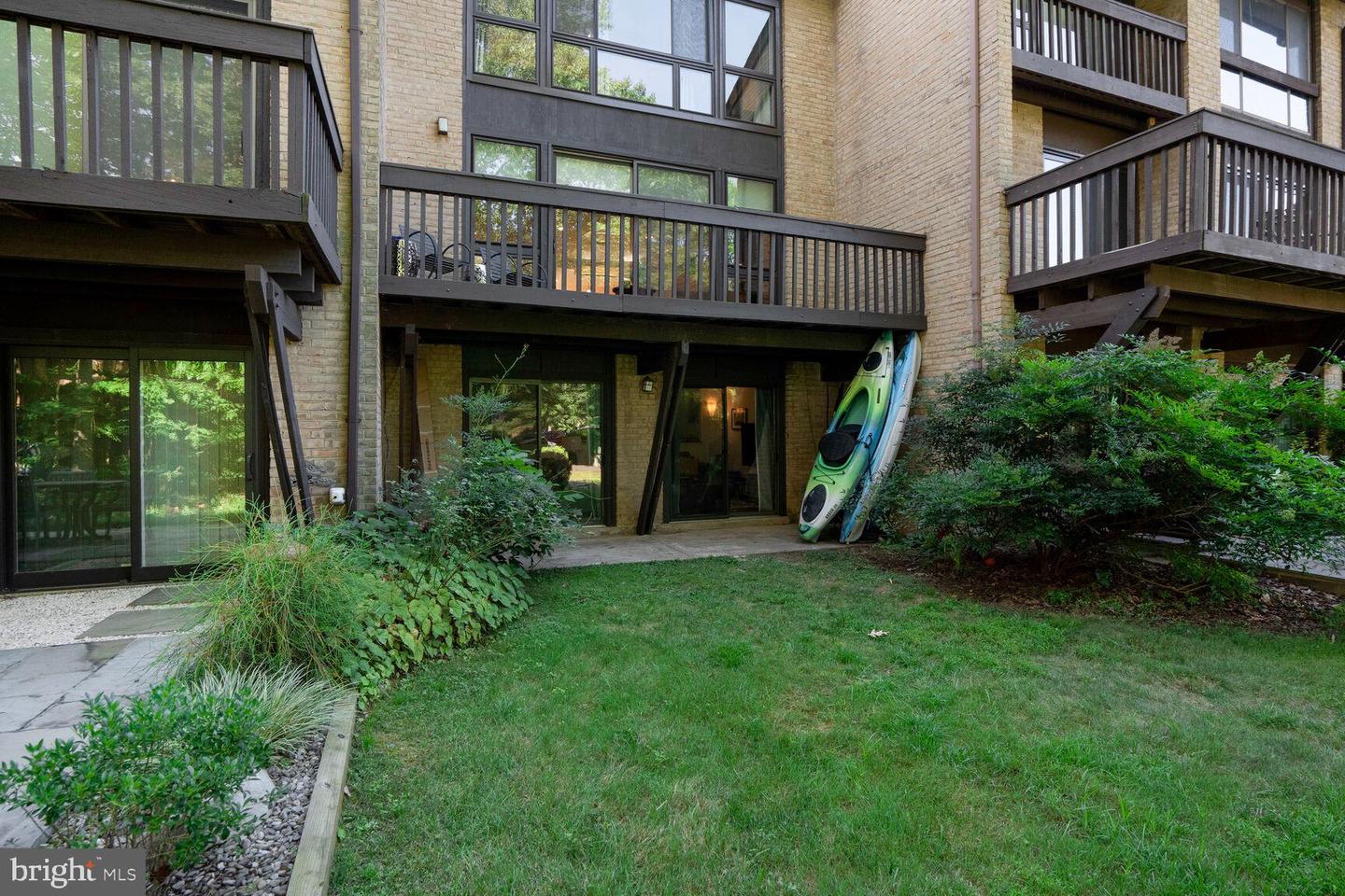 2034 LAKEBREEZE WAY, RESTON, Virginia 20191, 4 Bedrooms Bedrooms, ,2 BathroomsBathrooms,Residential,For sale,2034 LAKEBREEZE WAY,VAFX2257638 MLS # VAFX2257638