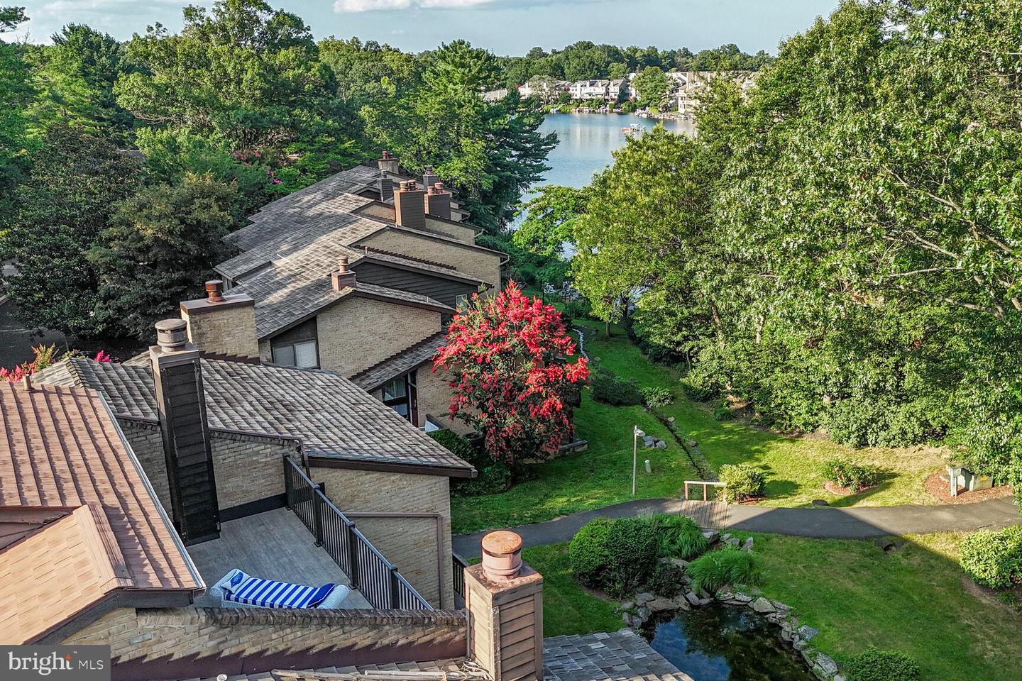 2034 LAKEBREEZE WAY, RESTON, Virginia 20191, 4 Bedrooms Bedrooms, ,2 BathroomsBathrooms,Residential,For sale,2034 LAKEBREEZE WAY,VAFX2257638 MLS # VAFX2257638