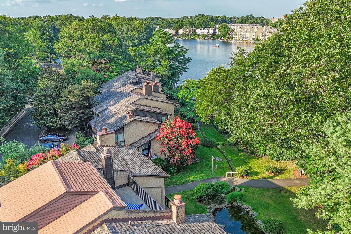 2034 LAKEBREEZE WAY, RESTON, Virginia 20191, 4 Bedrooms Bedrooms, ,2 BathroomsBathrooms,Residential,For sale,2034 LAKEBREEZE WAY,VAFX2257638 MLS # VAFX2257638
