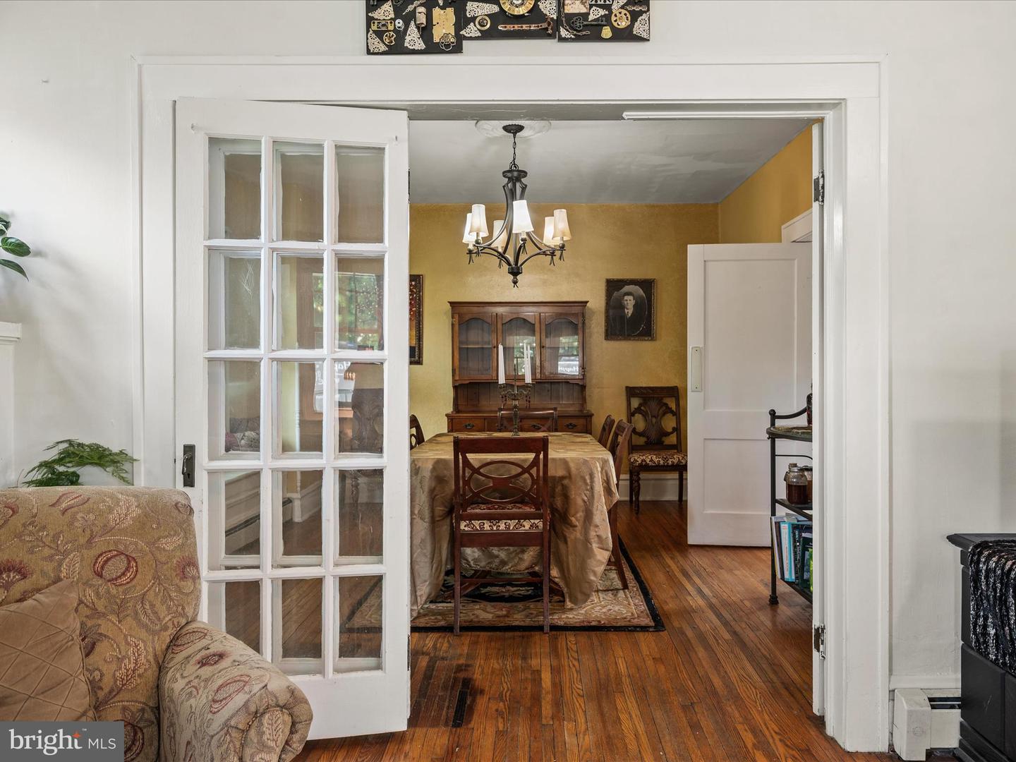 709-N BRADDOCK ST, WINCHESTER, Virginia 22601, 3 Bedrooms Bedrooms, ,1 BathroomBathrooms,Residential,For sale,709-N BRADDOCK ST,VAWI2008780 MLS # VAWI2008780