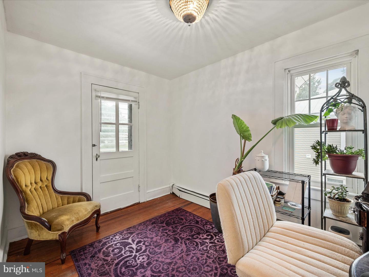 709-N BRADDOCK ST, WINCHESTER, Virginia 22601, 3 Bedrooms Bedrooms, ,1 BathroomBathrooms,Residential,For sale,709-N BRADDOCK ST,VAWI2008780 MLS # VAWI2008780