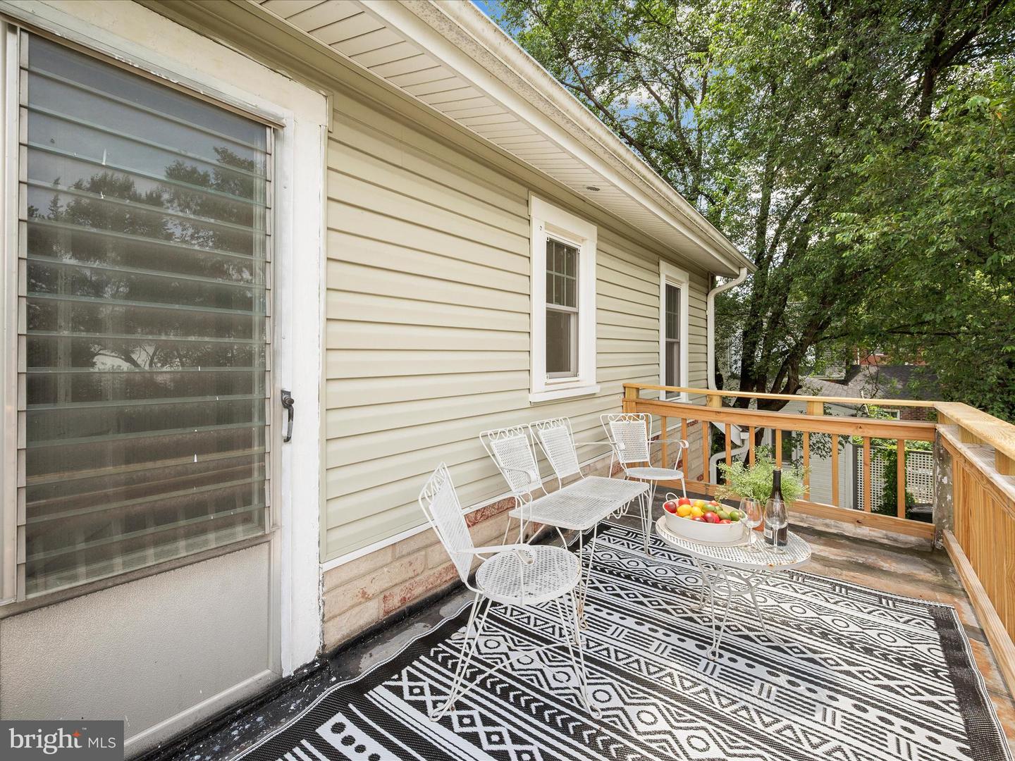 709-N BRADDOCK ST, WINCHESTER, Virginia 22601, 3 Bedrooms Bedrooms, ,1 BathroomBathrooms,Residential,For sale,709-N BRADDOCK ST,VAWI2008780 MLS # VAWI2008780