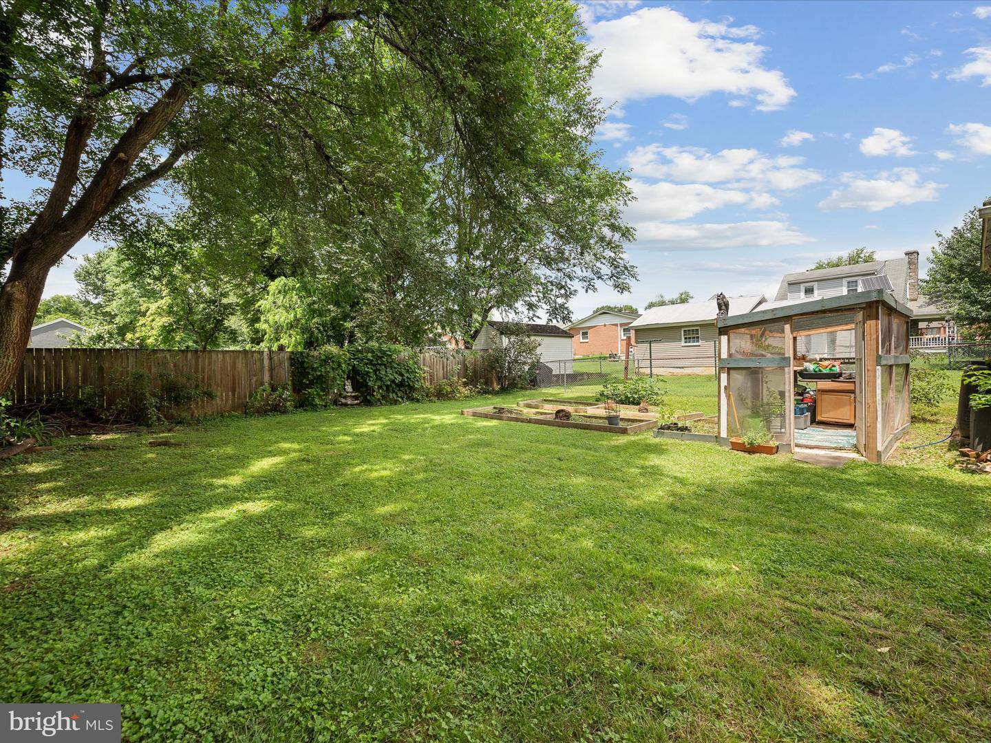 709-N BRADDOCK ST, WINCHESTER, Virginia 22601, 3 Bedrooms Bedrooms, ,1 BathroomBathrooms,Residential,For sale,709-N BRADDOCK ST,VAWI2008780 MLS # VAWI2008780