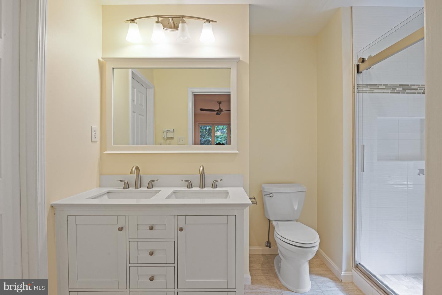 11308 SENECA CIR, GREAT FALLS, Virginia 22066, 4 Bedrooms Bedrooms, ,3 BathroomsBathrooms,Residential,For sale,11308 SENECA CIR,VAFX2257674 MLS # VAFX2257674
