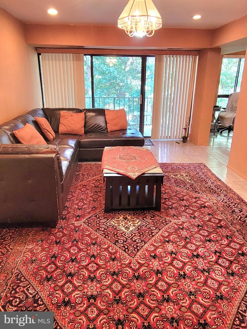 2033 ROYAL FERN CT #49/22B, RESTON, Virginia 20191, 2 Bedrooms Bedrooms, ,1 BathroomBathrooms,Residential,For sale,2033 ROYAL FERN CT #49/22B,VAFX2257720 MLS # VAFX2257720