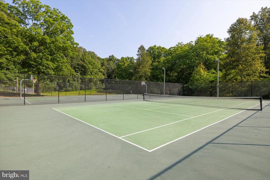 12521 WILDERNESS PARK DR, SPOTSYLVANIA, Virginia 22551, 4 Bedrooms Bedrooms, ,2 BathroomsBathrooms,Residential,12521 WILDERNESS PARK DR,VASP2034268 MLS # VASP2034268