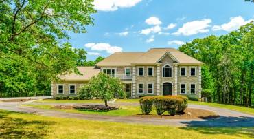 41185 CANTER LN, PAEONIAN SPRINGS, Virginia 20129, 5 Bedrooms Bedrooms, ,5 BathroomsBathrooms,Residential,For sale,41185 CANTER LN,VALO2089818 MLS # VALO2089818