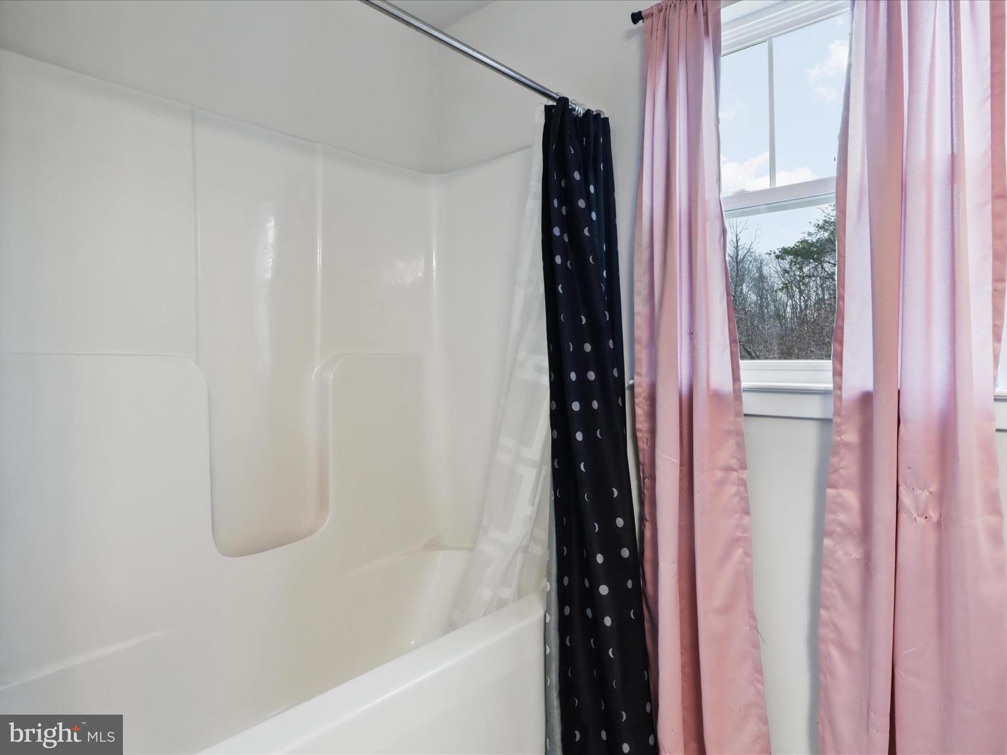 196 KELLEY RD, FREDERICKSBURG, Virginia 22405, 4 Bedrooms Bedrooms, ,2 BathroomsBathrooms,Residential,For sale,196 KELLEY RD,VAST2036626 MLS # VAST2036626