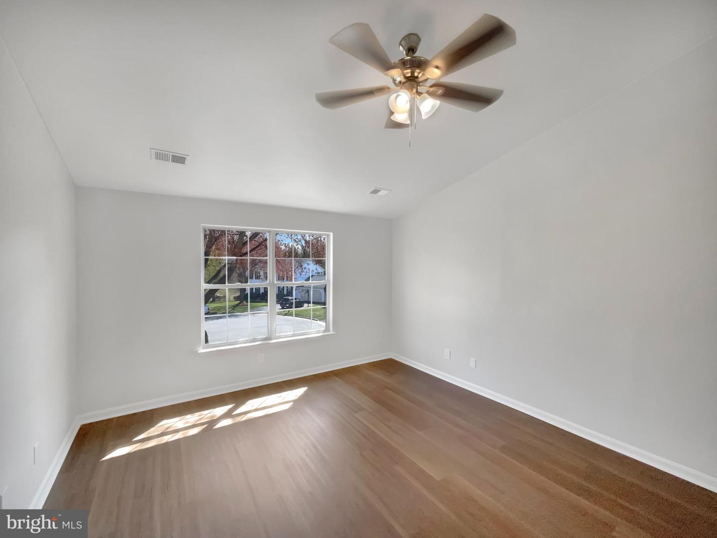 3510 POWELLS CROSSING CT, WOODBRIDGE, Virginia 22193, 6 Bedrooms Bedrooms, ,3 BathroomsBathrooms,Residential,For sale,3510 POWELLS CROSSING CT,VAPW2090906 MLS # VAPW2090906