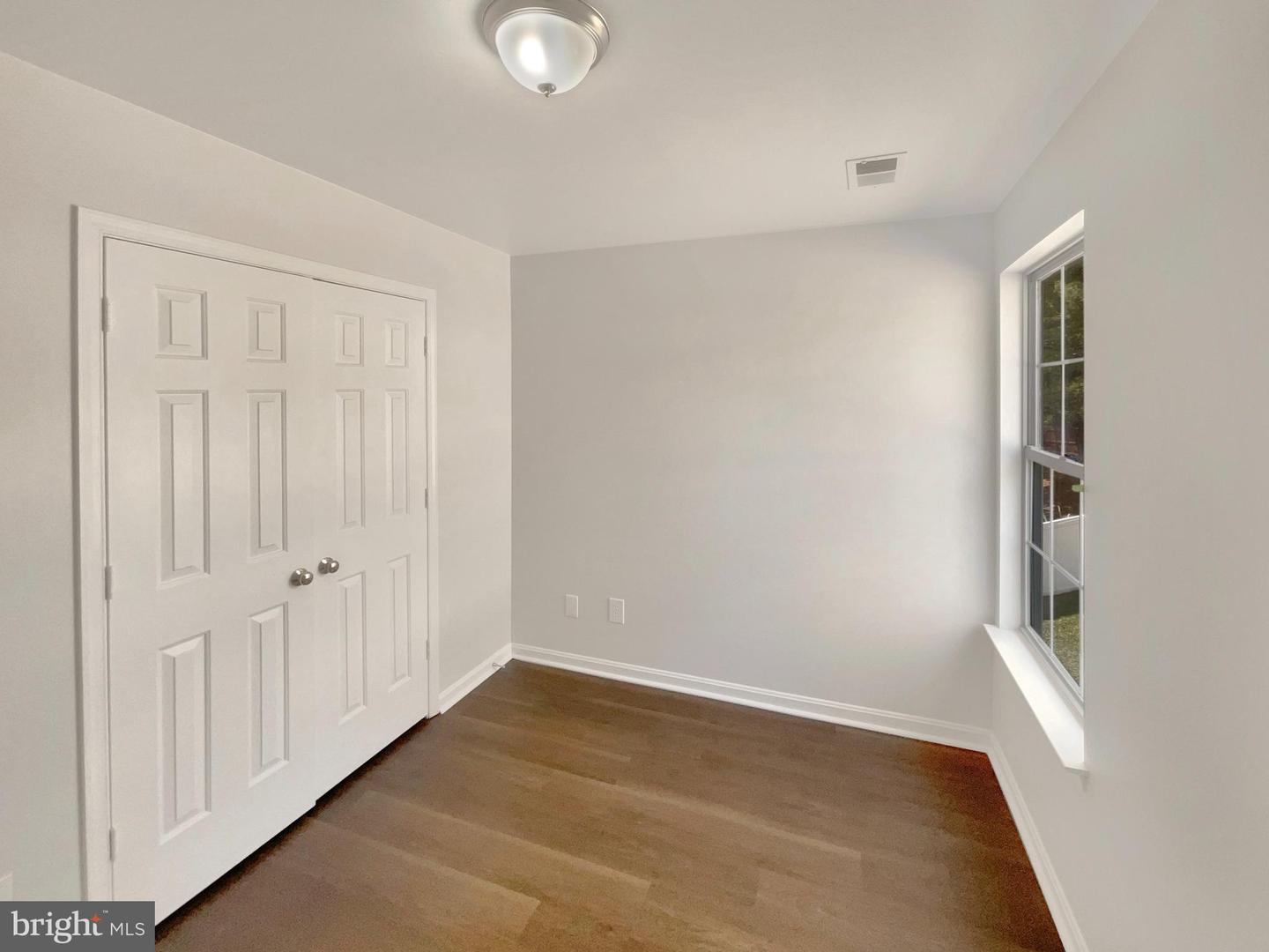 3510 POWELLS CROSSING CT, WOODBRIDGE, Virginia 22193, 6 Bedrooms Bedrooms, ,3 BathroomsBathrooms,Residential,For sale,3510 POWELLS CROSSING CT,VAPW2090906 MLS # VAPW2090906