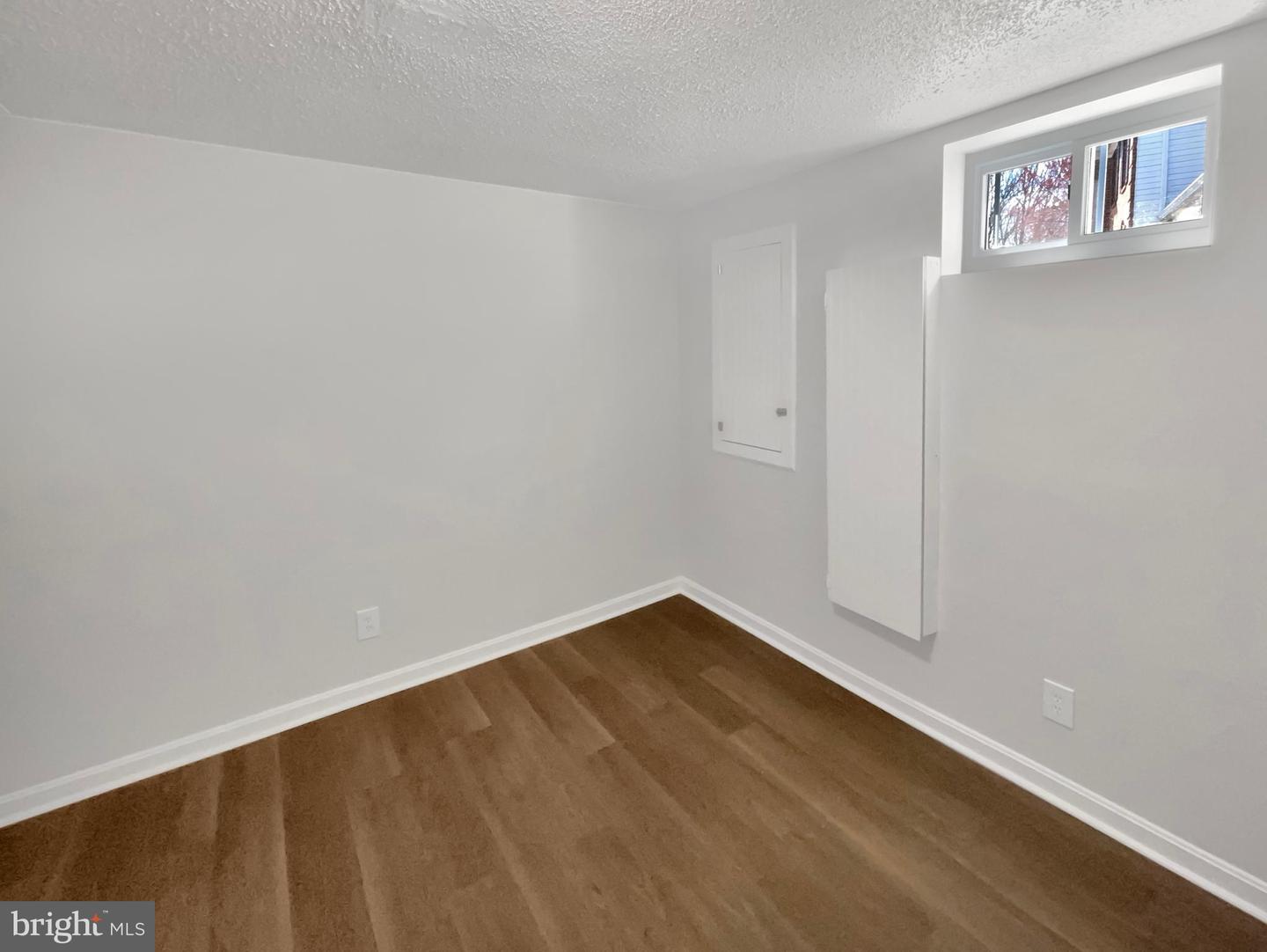 3510 POWELLS CROSSING CT, WOODBRIDGE, Virginia 22193, 6 Bedrooms Bedrooms, ,3 BathroomsBathrooms,Residential,For sale,3510 POWELLS CROSSING CT,VAPW2090906 MLS # VAPW2090906