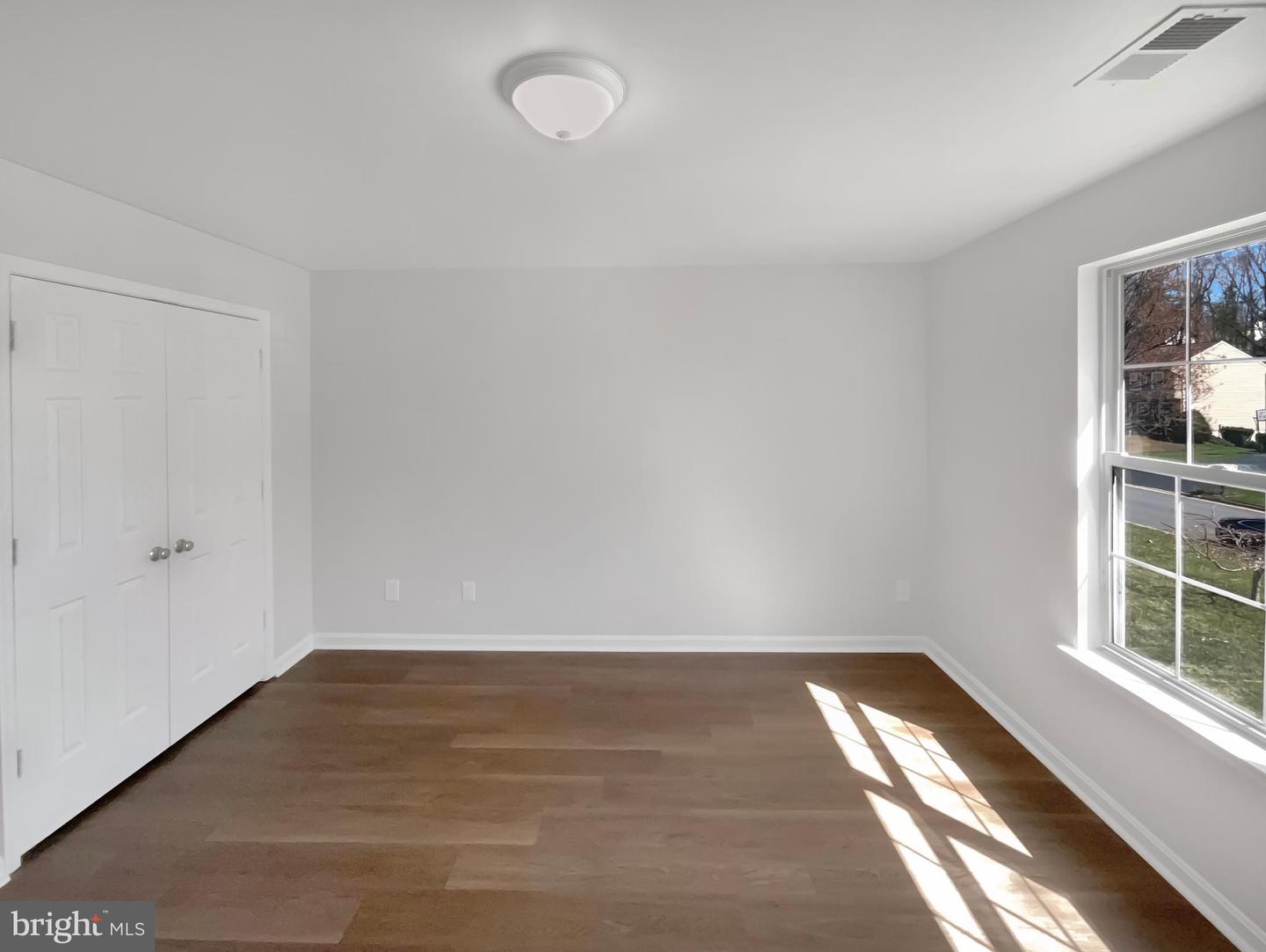 3510 POWELLS CROSSING CT, WOODBRIDGE, Virginia 22193, 6 Bedrooms Bedrooms, ,3 BathroomsBathrooms,Residential,For sale,3510 POWELLS CROSSING CT,VAPW2090906 MLS # VAPW2090906